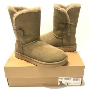 ❌SOLD❌UGG Women's Bailey Button II Boots Antelope